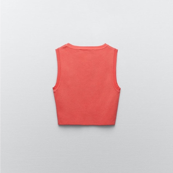 cropped knit top - Picture 5 of 9